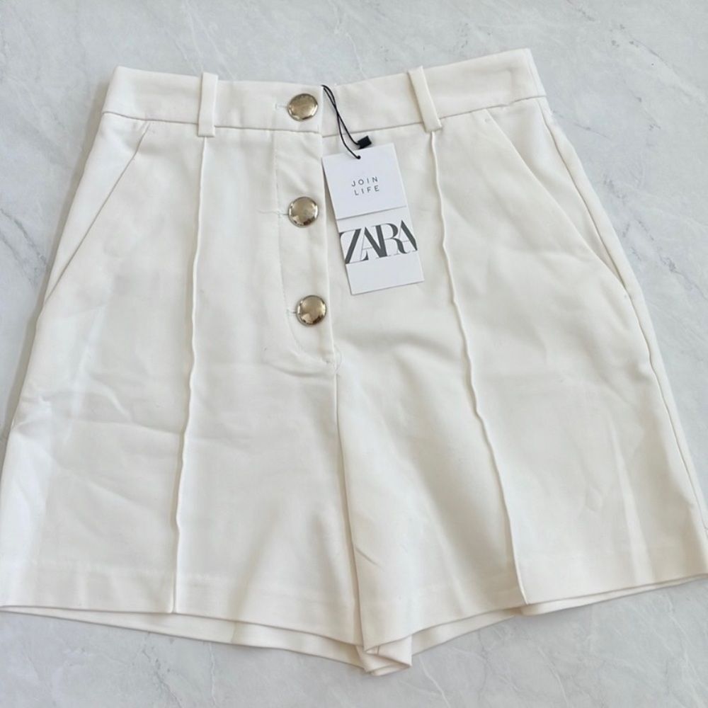 NWT Zara Women's High Waist Cream Shorts